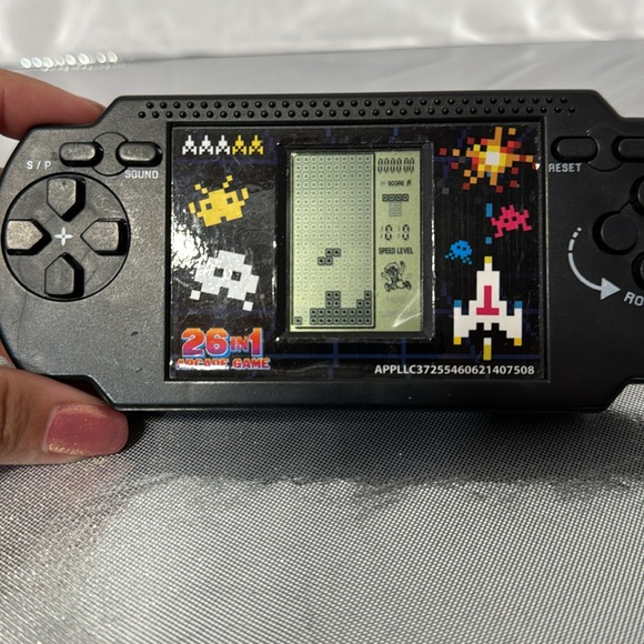 26-in-1 Portable Handheld Classic Retro Arcade Game Tested - Picture 2 of 3